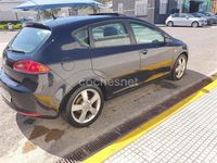 Usado Seat Leon Reference 140 CV (102 kW) 2006 Negro Utilitario