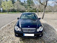 Usado Mercedes C200 163 CV (119 kW) 2006 Negro Berlina