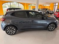 Usado Renault Clio V Intens 90 CV (66 kW) 2022 Gris / plata Berlina