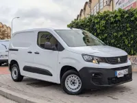 Usado Peugeot Partner Premium 102 CV (75 kW) 2020 Blanco Monovolumen