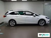 Usado Opel Astra GS Line 110 CV (80 kW) 2020 Blanco Familiar
