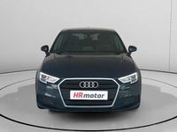 Usado Audi A3 Design 116 HP (85 kW) 2020 Azul Sedan