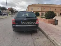 Usado Audi A4 110 CV (80 kW) 2000 Azul Familiar