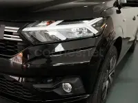 Usado Dacia Sandero Expression 101 CV (74 kW) 2025 Negro Berlina