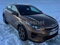 Usado Kia XCeed 160 CV (117 kW) 2022 Marrón SUV