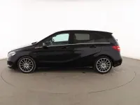 Usado Mercedes B200 Urban 136 CV (100 kW) 2018 Negro Utilitario