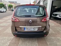 Usado Renault Scénic Dynamique 110 CV (80 kW) 2011 Beige Monovolumen