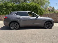 Usado Maserati Levante 275 CV (202 kW) 2018 Gris SUV