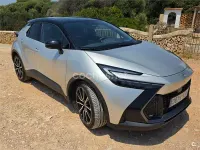 Usado Toyota C-HR Advance 184 CV (135 kW) 2025 Gris / plata SUV