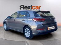 Usado Hyundai i30 120 CV (88 kW) 2021 Gris Familiar