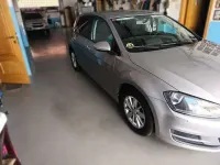 Usado VW Golf VII Advance 110 CV (80 kW) 2014 Gris Utilitario