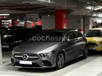Usado Mercedes A180 109 CV (80 kW) 2019 Gris / plata Berlina