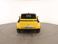 Usado Renault 5 E-Tech Komfort 110 kW (150 CV) 2025 Amarillo Utilitario