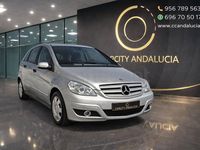 Usado Mercedes B180 109 CV (80 kW) 2006 Gris / plata Monovolumen