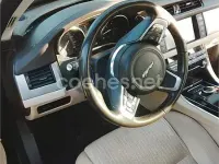 Usado Jaguar XF Prestige 180 CV (132 kW) 2018 Azul Berlina