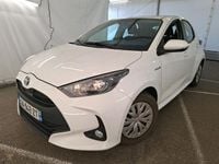 Usado Toyota Yaris Hybrid Business Edition 116 CV (85 kW) 2021 Blanco Berlina