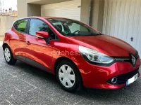 Usado Renault Clio IV Expression 90 CV (66 kW) 2014 Rojo Berlina