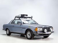 Usado Mercedes 280 185 CV (136 kW) 1977 Azul Coupe