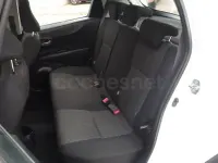 Usado Toyota Yaris Active 90 CV (66 kW) 2014 Blanco Utilitario