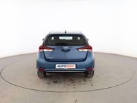 Usado Toyota Auris Active 116 CV (85 kW) 2018 Azul Berlina