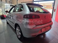 Usado Seat Ibiza 105 HP (77 kW) 2007 Cinzento Sedan