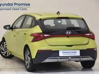 Usado Hyundai i20 100 CV (73 kW) 2024 Gris/plata