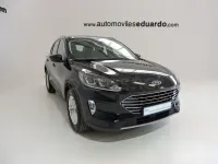 Usado Ford Kuga Titanium 225 CV (165 kW) 2022 Negro SUV