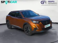 Usado Peugeot 2008 Allure 110 CV (80 kW) 2022 Naranja SUV