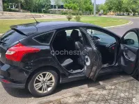Usado Ford Focus Trend 109 CV (80 kW) 2012 Negro Berlina