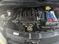 Usado Peugeot 208 Active 82 CV (60 kW) 2017 Granate Utilitario