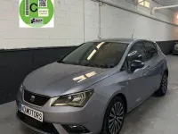 Usado Seat Ibiza CONNECT 90 CV (66 kW) 2015 Gris / plata Berlina