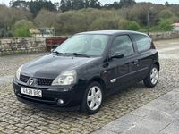 Usado Renault Clio II Dynamique 98 CV (72 kW) 2001 Negro Berlina