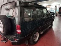 Usado Land Rover Discovery Basis 111 CV (81 kW) 1995 Verde SUV