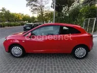 Usado Seat Ibiza 80 CV (58 kW) 2009 Rojo Berlina