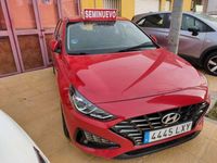 Usado Hyundai i30 N Line 120 CV (88 kW) 2022 Rojo Familiar