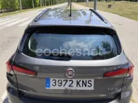 Usado Fiat Tipo Lounge 120 CV (88 kW) 2018 Gris / plata Berlina
