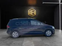 Usado VW Touran Advance 122 CV (89 kW) 2023 Negro Monovolumen