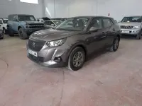 Usado Peugeot 2008 Active 110 CV (80 kW) 2021 Gris SUV