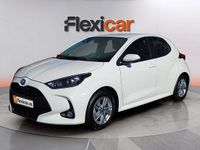 Usado Toyota Yaris Hybrid Active 116 CV (85 kW) 2021 Blanco Berlina
