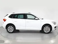 Usado Skoda Kamiq 110 CV (80 kW) 2022 Blanco SUV