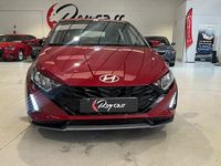 Usado Hyundai i20 100 CV (73 kW) 2024 Rojo Utilitario