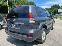 Usado Toyota Land Cruiser 163 CV (119 kW) 2004 Gris / plata SUV