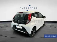 Usado Toyota Aygo X-play 72 CV (52 kW) 2019 Blanco Utilitario