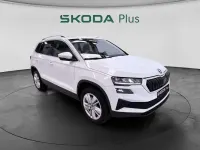 Usado Skoda Karoq Ambition 116 CV (85 kW) 2022 Blanco SUV