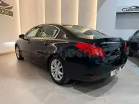 Usado Peugeot 508 RXH 200 CV (147 kW) 2017 Azul Familiar