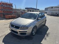 Usado Fiat Stilo Dynamic 115 CV (84 kW) 2003 Gris / plata Berlina