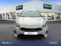 Usado Kia Ceed 136 CV (100 kW) 2023 Blanco Utilitario