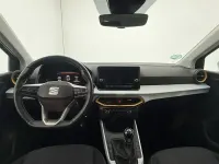 Usado Seat Arona Style 115 CV (84 kW) 2025 Gris / plata SUV
