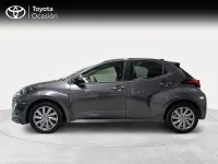 Usado Toyota Yaris Hybrid Active 116 CV (85 kW) 2024 Gris Berlina