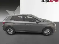 Usado Skoda Fabia Selection 95 CV (69 kW) 2025 Blanco Utilitario